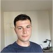 Professeur pour aider et surtout faire progresser les élèves plus qu'un simple faiseur de devoirs ;)