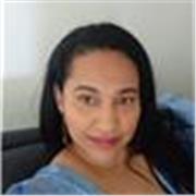 Profesor de biología imparte clases a niños online