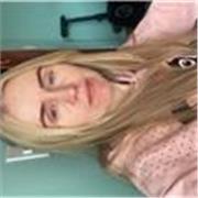 Professora particular de inglês e também língua portuguesa, disposta a auxiliar em todos os momentos de sua carreira estudantil