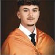 Estudiante de Administración y Dirección De Empresas
Primaria-inicio de secundaria 