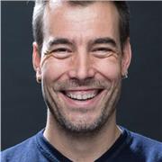 Profesor de fotografía y Photoshop,  mas de 15 años de experiencia. Clases online. Licenciado en Bellas Artes y técnico superior
