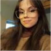 Jeune, proche de toi, et issue d’un programme d’excellence : ta méthode, à ton rythme, et une réussite assuré.