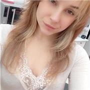 Laureanda in biologia, offre lezioni di inglese e scienze