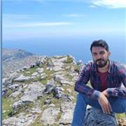 Insegnante di Filosofia e Storia impartisce lezioni private agli alunni delle superiori e università