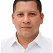 Profesor de ayuda con los deberes en Tecnología