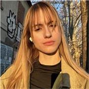 Profesora de química y matemáticas capaz de dar clases a alumnos de diferentes niveles