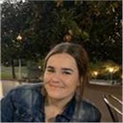 Profesora de euskera para niveles básico, medio e intermedio. Me defino como una chica entusiasta, amable ycon don de gentes