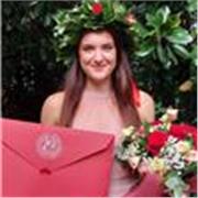 Stai cercando una ragazza che aiuti con i compito il tuo bambino alle elementari o ragazzo delle medie?
Stai cercando ripetizioni di chimica/fisica/biologia/matematica per le superiori? 
Eccomi!