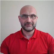 Multilingual Spanish tutor with experience teaching languages and training learners, offering structured online Spanish lessons.