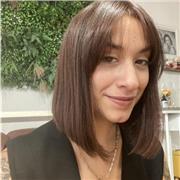 Impartisco lezioni di italiano e storia per studenti fumo alla 5 liceo