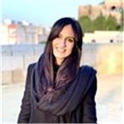 Mi especialidad es inglés de negocios, pero he trabajado con alumnado de todas las edades y tengo flexibilidad para adaptarme al nivel del alumnado.