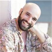 Hai mai desiderato migliorare la tua recitazione imparare a gestire la tua voce o perfezionare le tue abilità nel public speaking?