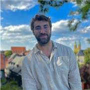 Spanisch Lehrer,  der alle Altersgruppen und Niveaus unterrichtet