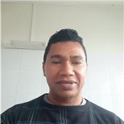 Je donne et j'aide puis j'accompagne les personnes qui ont besoin de réussir et d'atteindre leurs objectifs par rapport à ses besoins pour l'Entraînement,éducation, animation sportif et exercices , débutant, avancé, athlète, à domicile ou en plein air,en