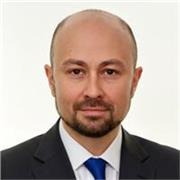 I teach American English, mostly to Russian speakers.