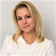 Deutschlehrerin aus Ungarn, die Kinder aller Altersgruppen online, individuell und geduldig unterrichtet.