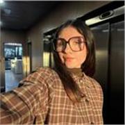 Estudiante de tercer año de ingeniería de la edificación en la universidad de girona , dispuesta a ayudar !