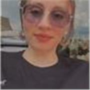 Profesora especializada en educación infantil ofrece clases presenciales o virtuales en el área de español