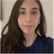 Profesora de inglés joven para todas las edades y niveles. Me adapto al ritmo necesario y trabajo con paciencia y dinamismo.