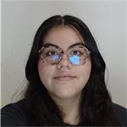 Profesora, entusiasta, de Inglés y en general de un poco de todo para niñas/os preferiblemente de primaria.