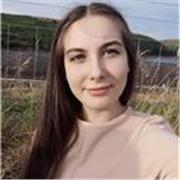 Certified tutor offering structured, grammar-based lessons for clear, confident English