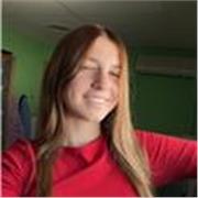 Poseo el nivel B2, podria ayudar a niños que les cueste un poco el idioma
