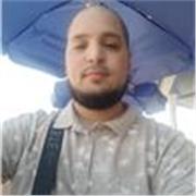 Me defino como una persona responsable, paciente y apasionada por el fútbol. Disfruto enseñando, motivando y ayudando.