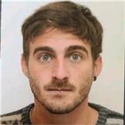 Soy sociólogo y profesor apto para amoldarme a las distintas edades y condiciones. 