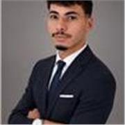Cours d’anglais personnalisés avec un étudiant universitaire passionné par la langue et la communication. 