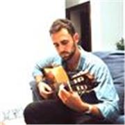 Profesor de Guitarra imparte clases particulares de Guitarra
