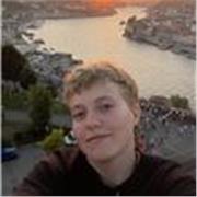 Estudiante de segundo de Medicina y doy clases de Inglés, Biología, Matemáticas, Lengua y Química, a primaria, ESO y Bachillerato