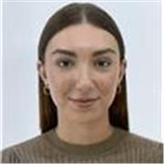 Soy una persona organizada, responsable y con ganas de enseñar. Interesada en dar clase de primaria y ESO.