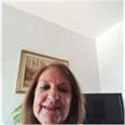 Profesora de español, inglés e italiano con más de treinta años de experiencia se ofrece para la enseñanza de estos idiomas