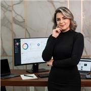 Pedagoga oferece aulas online de reforço escolar com metodologia personalizada