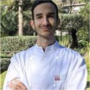 Cuoco professionale con esperienze stellate e 10 anni di esperienza ti impareró i trucchi per cucinare come un vero chef!