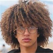 Published writer looking for teaching/tutoring opportunities in english