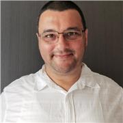 Insegnante di Informatica dai concetti base alla programmazione al cloud on premise sicurezza reti, comunicazioni intercontinental