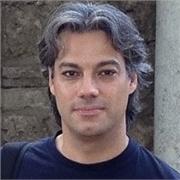 Project manager, pluriennale esperienza, con  hobby  della docenza che pratico da anni sia a privati che per enti pubblici e priva