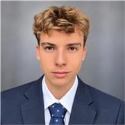 Native speaker, absolwent brytyjskiego college’u i student medycyny z certyfikatem Cambridge C1 — angielski dla młodzieży i dorosł