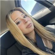 Profesora de inglés ,
podría desplazarme dependiendo de la distancia.