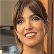Laureata in Psicologia e da due anni entrata nel mondo della scuola grazie alle Mad. Disponibile per lezioni di italiano, storia