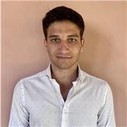 studente con laurea disponibile per lezioni a ragazzi di scuole elementari, medie e superiori