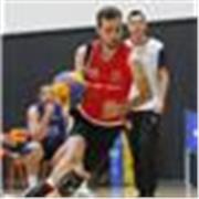 Entrenador particular de baloncesto y ejercicio físico