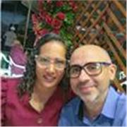 Native de Galicia, viviendo en Brasil desde hace 10 años, hablo portugués fluente y inglés intermedio.