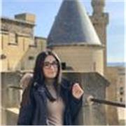 Laureanda magistrale in Management mi offro per aiuto compiti in tutte le materie dalle elementari alle medie