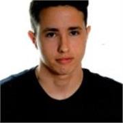 Profesor de producción musical dispuesto a enseñar y ayudar a la producción para aquellos productores que quieran introducirse en el mundillo del sonido