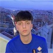 Estudiante con certificado de nivel b2 (cambridge) capacitado para dar clases a otros estudiantes de ESO o más pequeños 