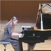 Profesora de Piano y lenguaje musical en Pamplona para todos los niveles
