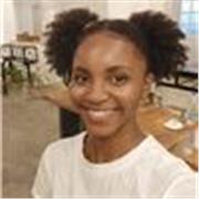 English teacher with three years of experience offering online English lessons to people of all ages