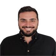 Profesor de apoyo escolar en materias como lengua o historia